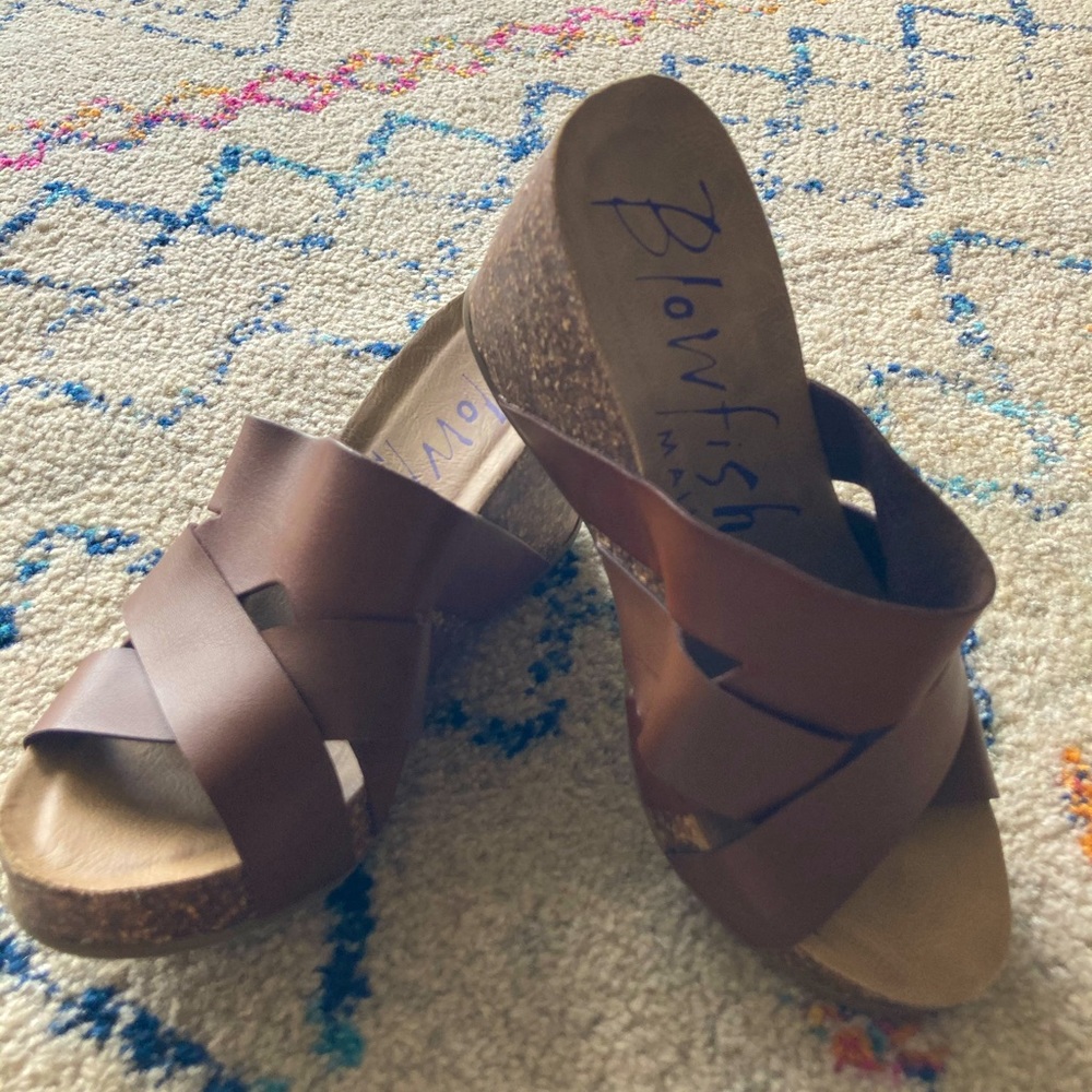 Wedge sandals